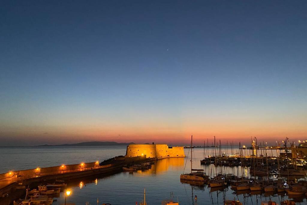 Archipelagos Apt In The Heart Of The City Heraklion  Ngoại thất bức ảnh
